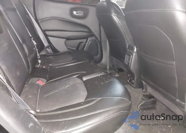 3C4NJDBB4JT342547: 43902357