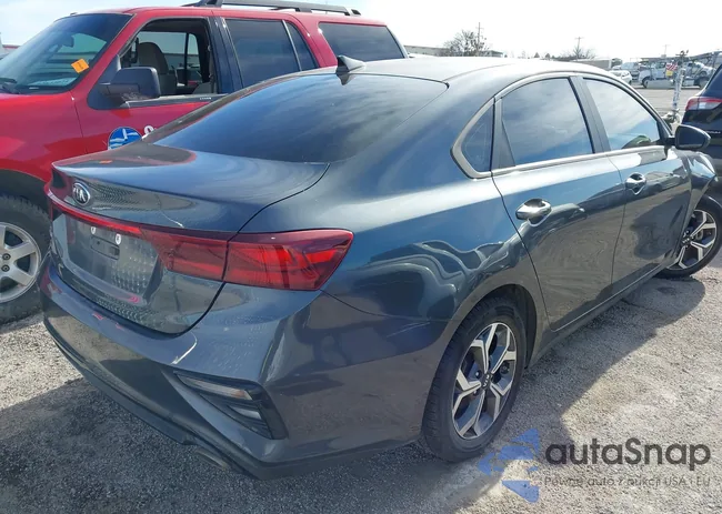 3KPF24AD9ME413853: 43902361