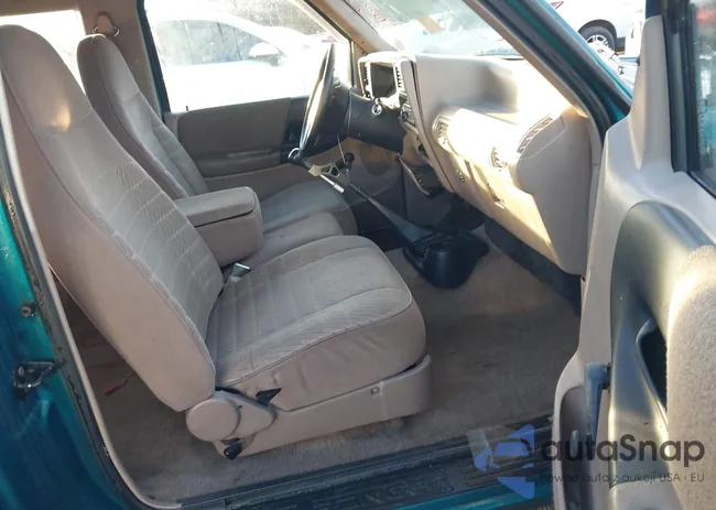 1FTCR14U7PTA67824: 43902396