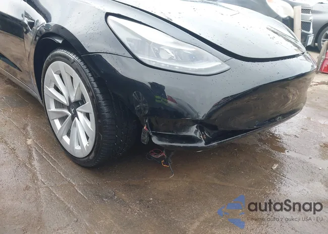 5YJ3E1EB9MF974985: 43901455