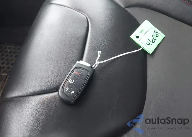 1C4PJMBX6KD375156: 43901465