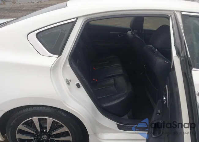 1N4AL3AP6JC177361: 43901466