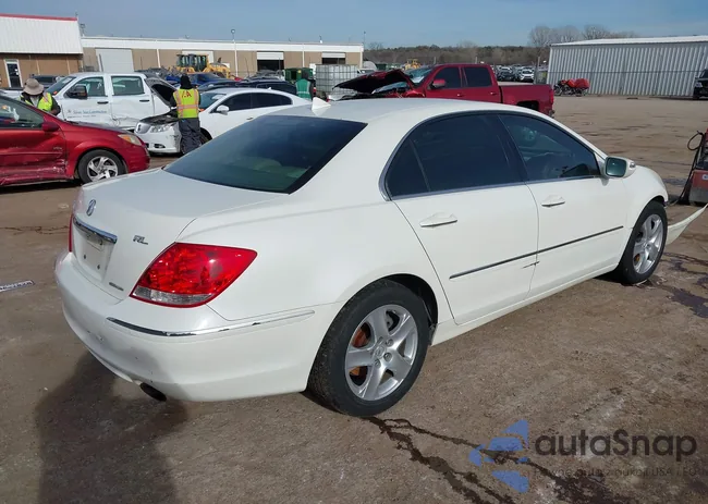 JH4KB16575C003686: 43901484