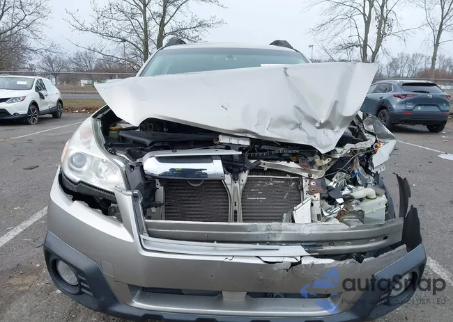 4S4BRBEC8E3247121: 43901569