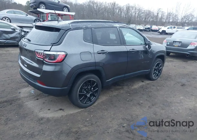 3C4NJDBB6NT197095: 43901699