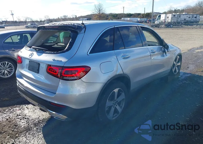 W1N0G8EB6LF845658: 43901729