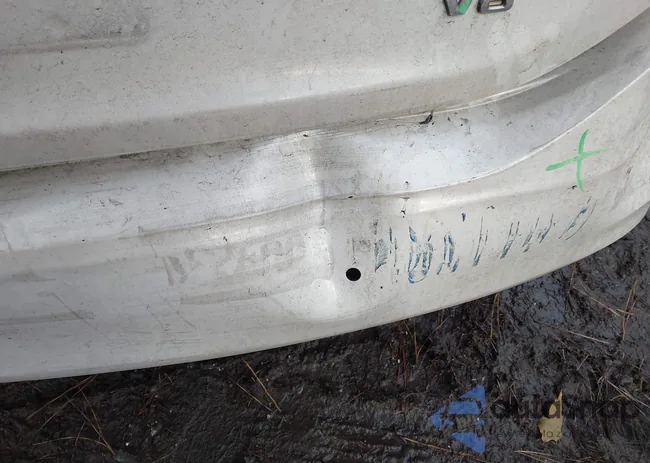 KNALU4D4XF6024735: 43901744