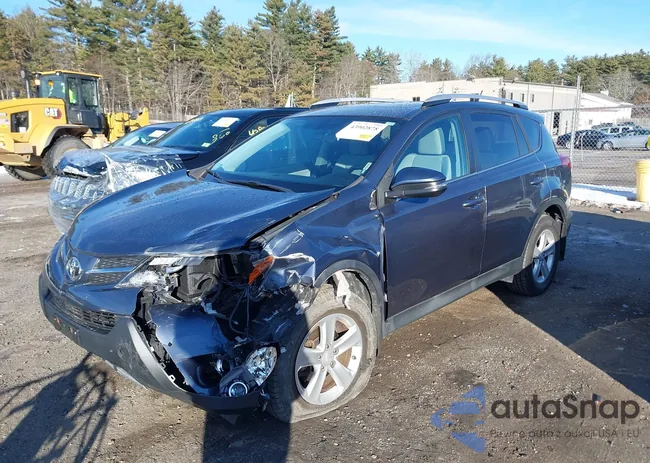 2T3RFREV0EW185412: 43902878