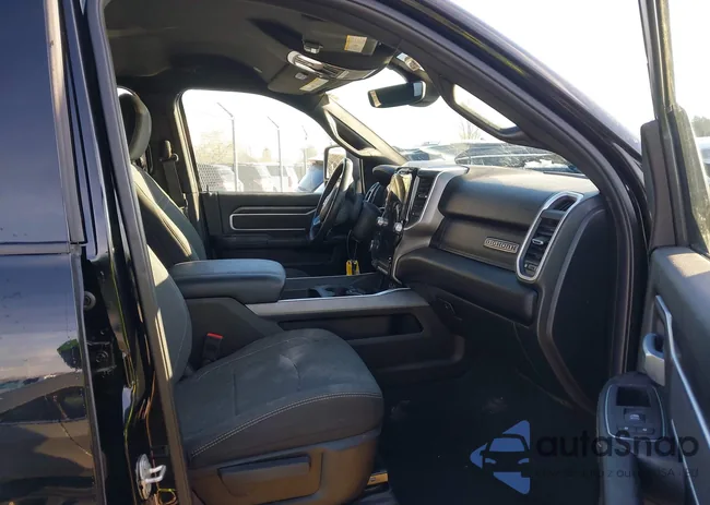 3C6UR5DJ9RG251316: 43903042