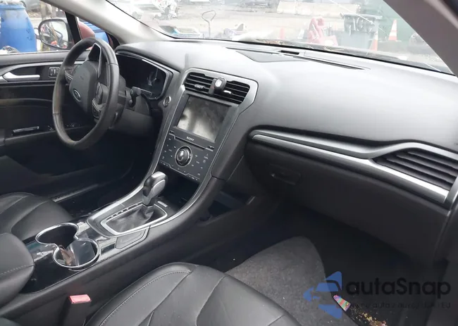 3FA6P0K96ER244847: 43903229