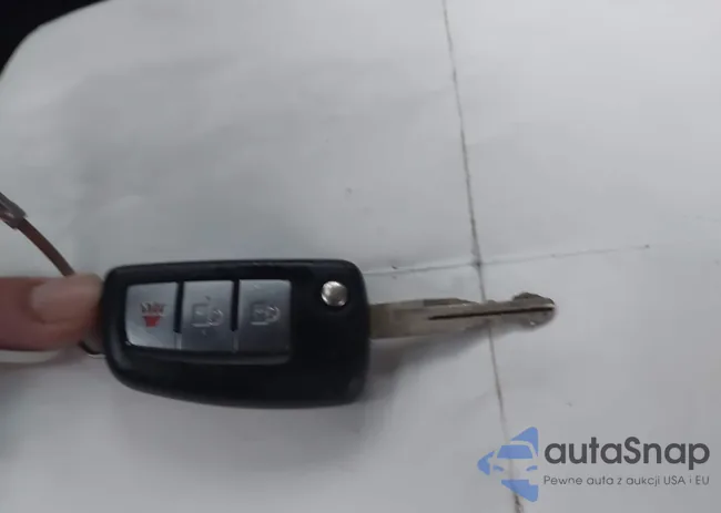 JN8AT2MV8HW276825: 43903401