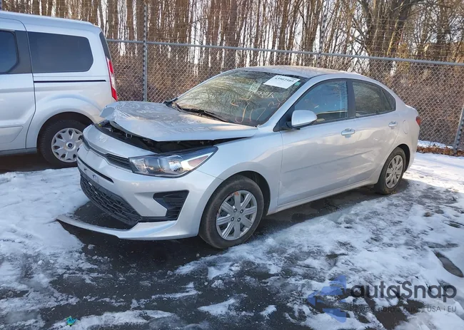 3KPA24AD4PE628779: 43902589