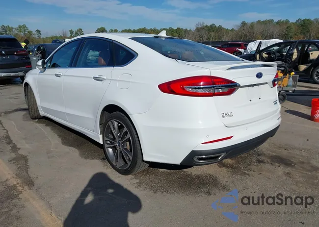 3FA6P0D90LR137433: 43902606