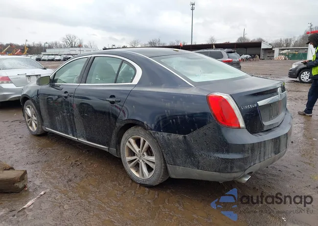 1LNHM93R59G604052: 43902673