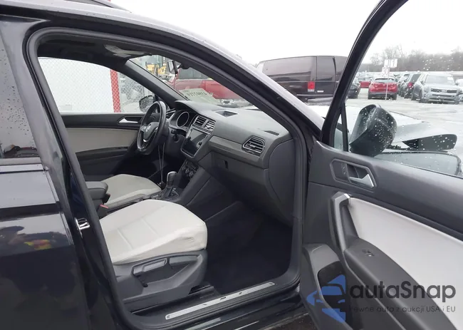 3VV2B7AX5MM091312: 43902719