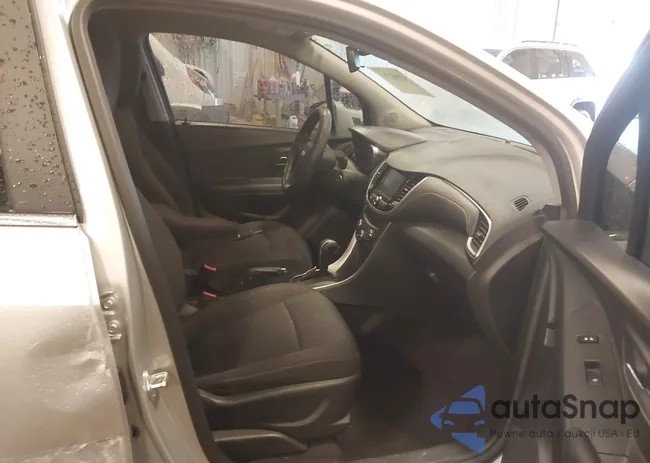 KL7CJLSB3HB087853: 43902753