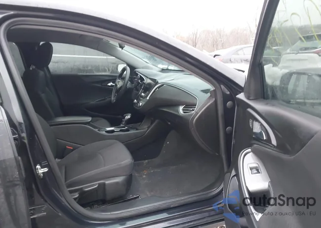 1G1ZB5ST8NF212714: 43902793