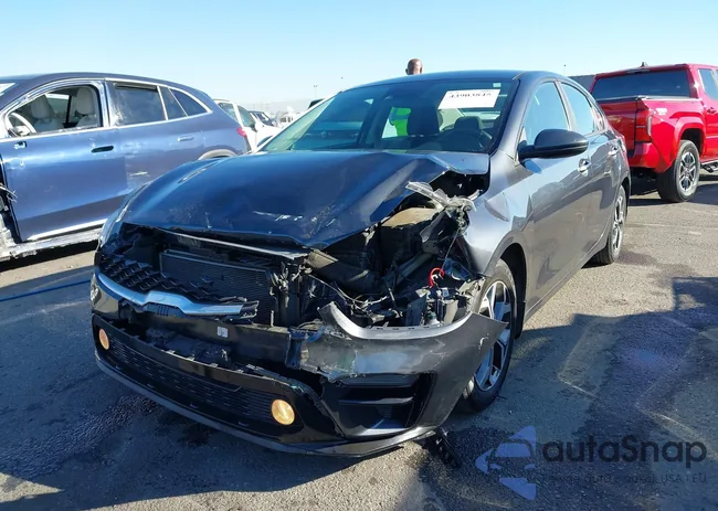 3KPF24AD4LE243853: 43903845