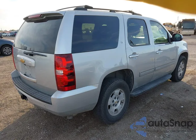 1GNSCBE08ER143017: 43903871