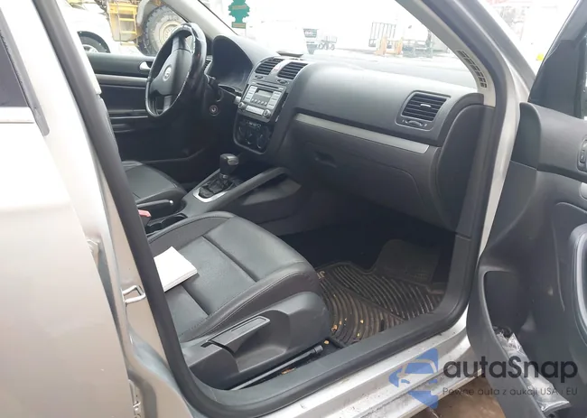 3VWEF71KX7M079842: 43903963