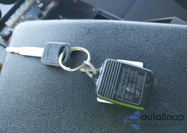 1FAHP2M88DG143677: 43904004