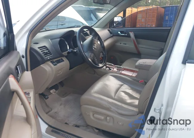 5TDYK3EH1AS003842: 43904069