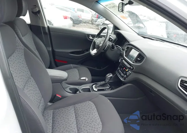 KMHC65LD3JU061811: 43904151