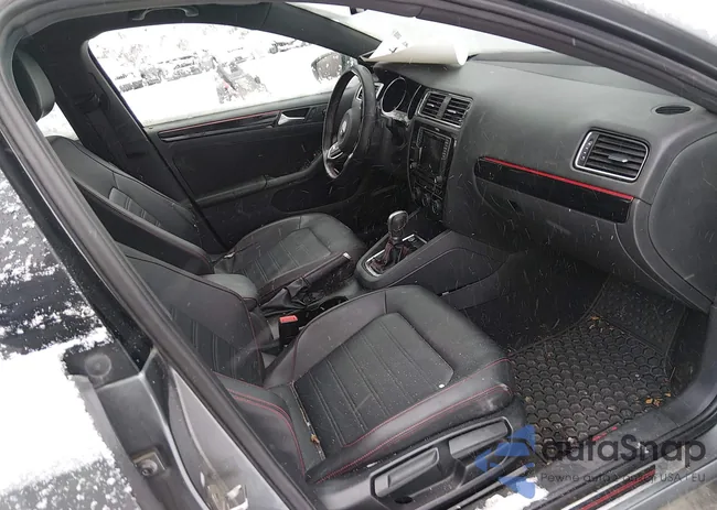 3VW4T7AJ3HM299949: 43904163