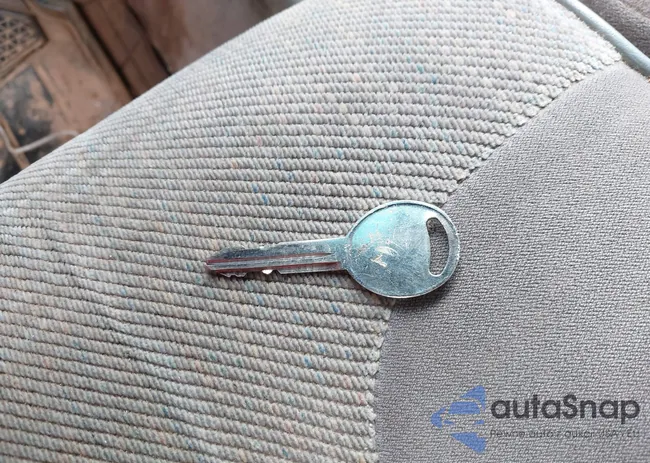 3B7HF13Y4TG193875: 43904175