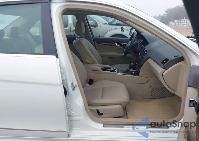 WDDGF54X19R065827: 43904191