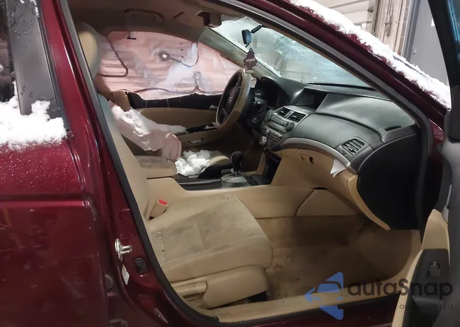 1HGCP2F3XBA006392: 43904283