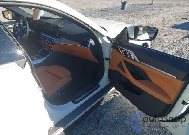 WBY43AW00RFS65161: 43904309