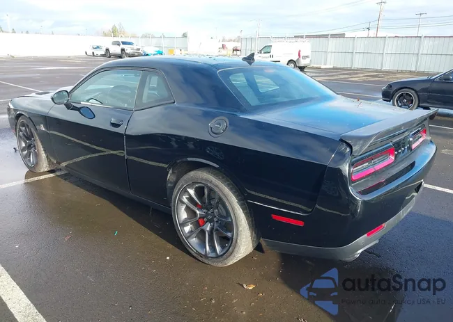 2C3CDZFJ2MH641596: 43904391