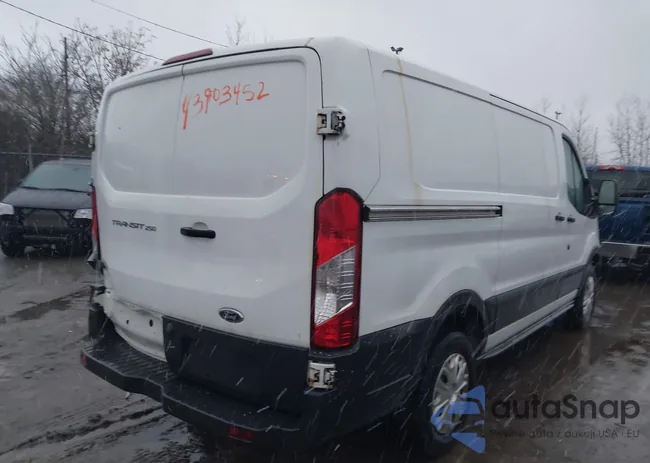 1FTYR1YM9GKA28674: 43903452