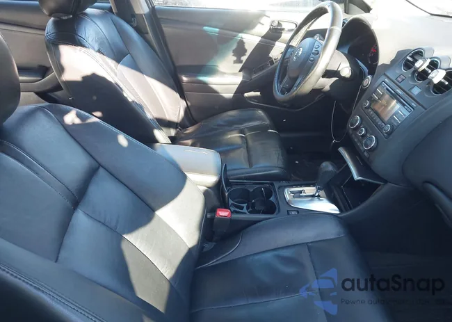 1N4AL2AP7CC175888: 43903547