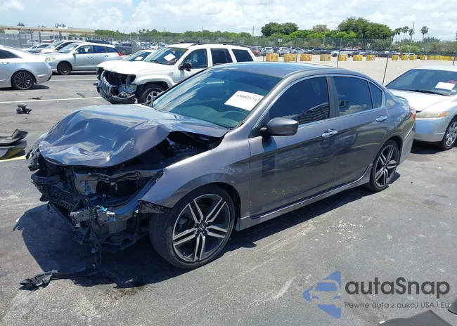 1HGCR2F5XHA214051: 45082574