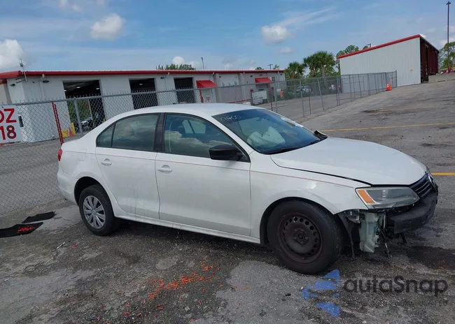 3VW2K7AJ1BM379400: 45099451