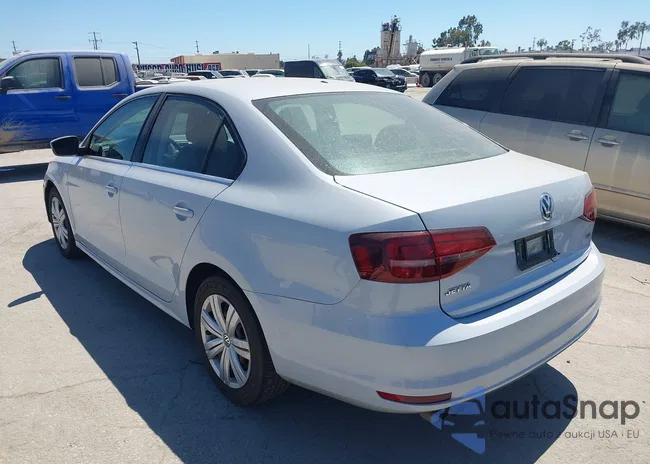 3VW2B7AJ0HM377033: 45479641
