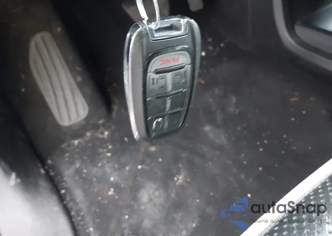 2C4RC1GG4SR524302: 44503661