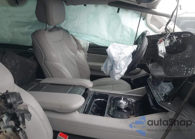 1C4SJVBT5NS106711: 44503748