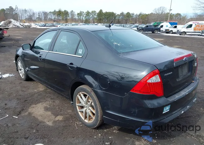 3FAHP0JA8AR122585: 44503861