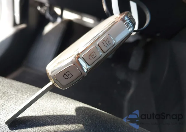 KNDJ23AU7M7751501: 44504033