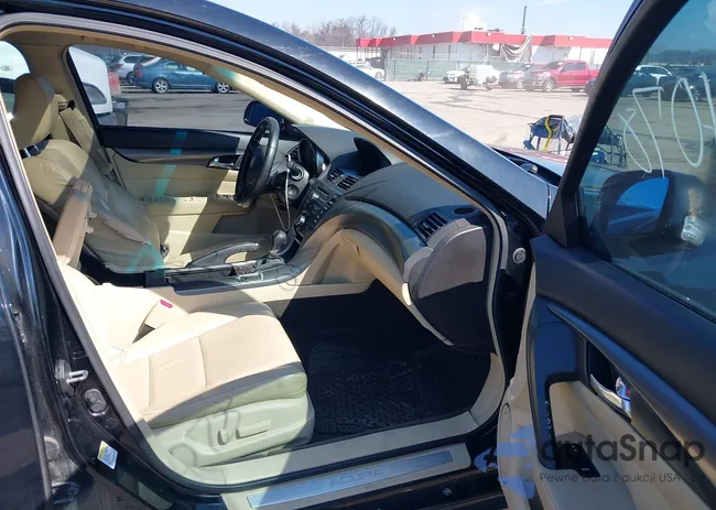 19UUA8F21CA017735: 44504078