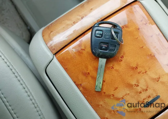 2T2HK31U78C085836: 44504231