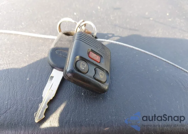 1FMYU94177KA65114: 44503331