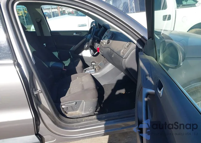 WVGAV75N19W002218: 44503345