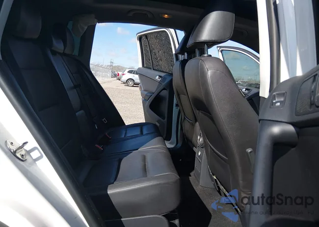 WVGAV3AX4EW545525: 44503445