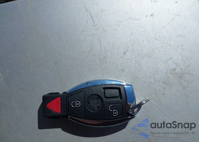 WDBJF70J9YB054819: 44503557