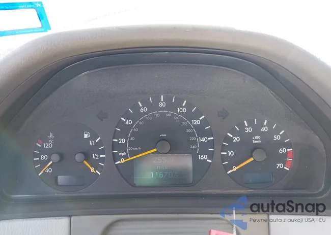 WDBJF70J9YB054819: 44503557