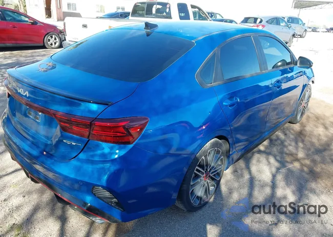 3KPF44AC0RE735824: 44504717